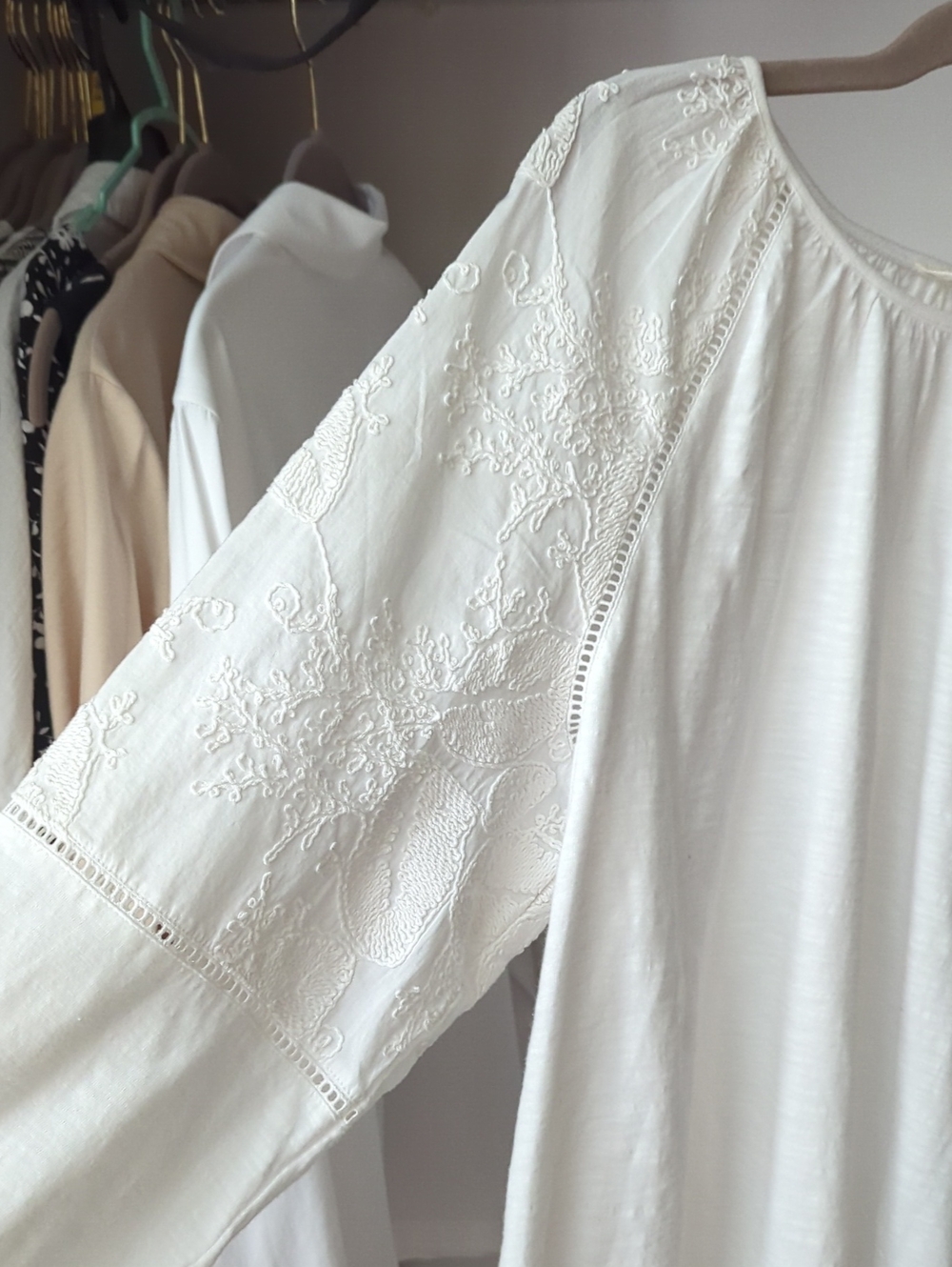 Fatface Ally White Embroidered Sleeve Top NWT Size 8 - Picture 12 of 13